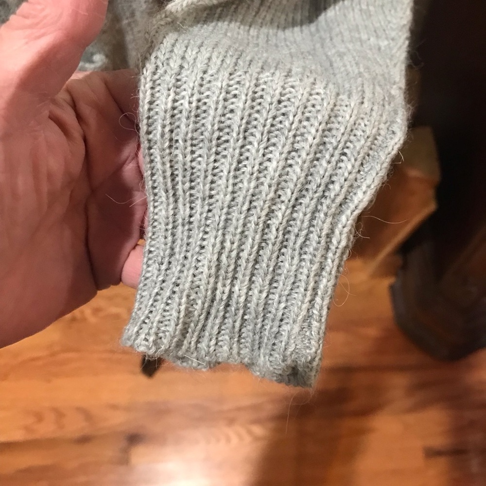 ▪️VINTAGE GAP Alpaca Wool Sweater - Picture 8 of 9